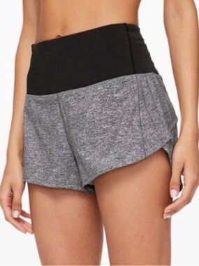 Lululemon Speed Up Short High-Rise 2.5"
Heather Lux Multi Black